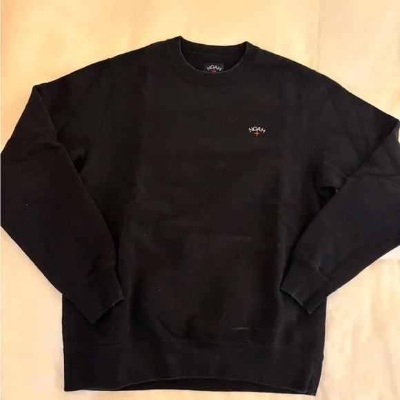 Noah Black Crewneck Sweater for Men Core Classic Crewneck sweatshirt hoodie - Picture 3 of 8